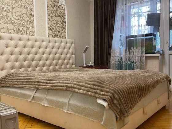 Продається 2 кім.квартира Київ, вул.Жуля Верна Київ