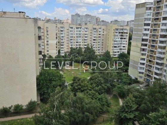 Продаж 3-кімнатної квартири, вул. Ушакова, 16 — м. Академмістечко Киев