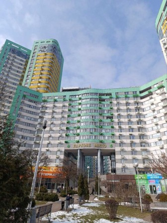 Комфортабельна двокімнатна квартира в ЖК "Паркове місто" - фото 1