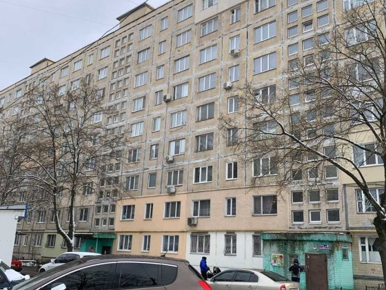 Двухкомнатную пр Свободы 28 срочно продам