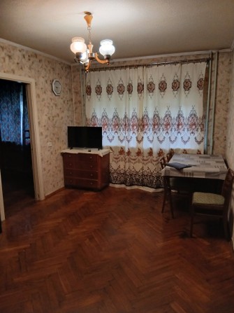 Продам 2-кімн  квартиру м Берестейська, вул.Василенка, 14в - фото 1