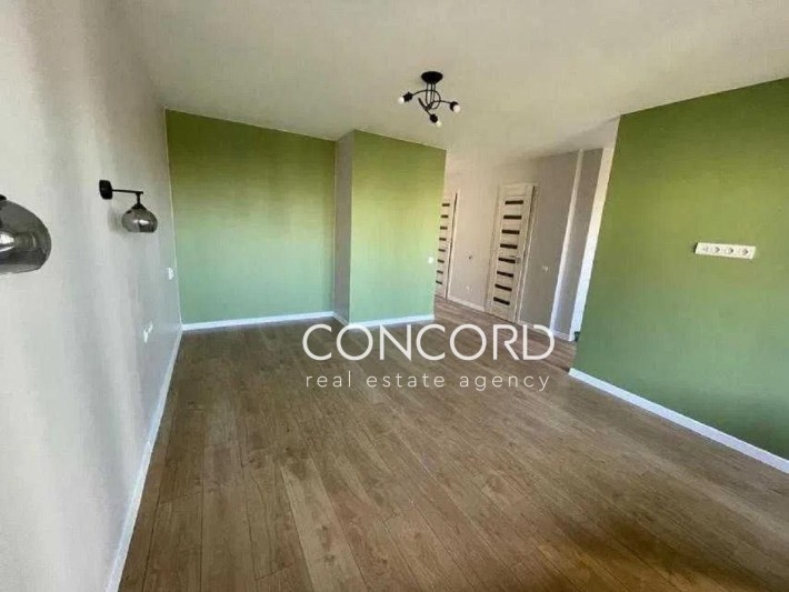 Вʼячеслава Чорновола вул., 30. Метро Вокзальна. ЦЕНТР! - фото 1