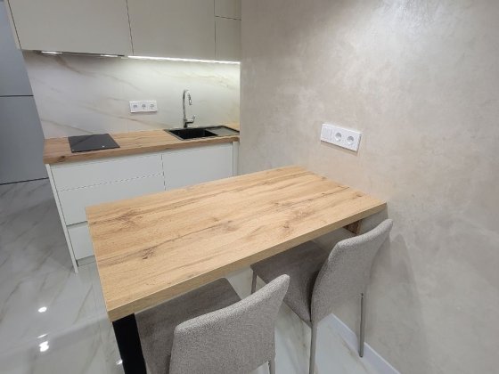 Продам Жк 4U смарт  з ремонтом Киев