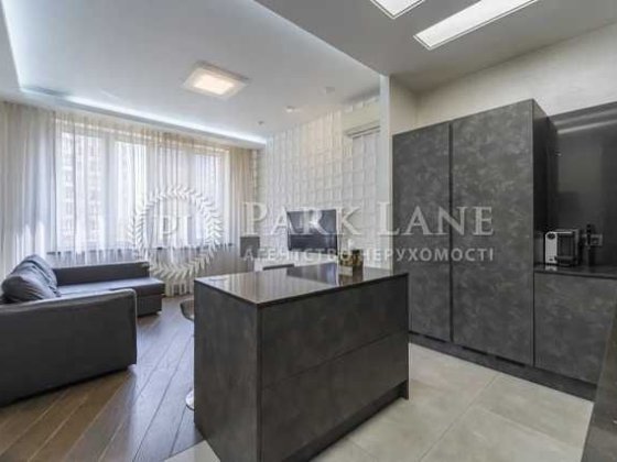 Продажа 3к квартири з ремонтом центр Шевченківський район Київ