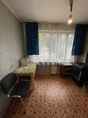 Продам 3-кімнатну квартиру на пр-т Порика В. - фото 1