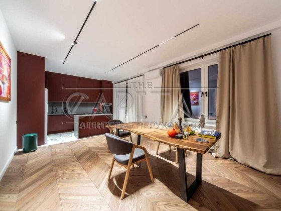 Продаж 3-к квартири вул. Гоголівська, 47 Шевченківський район Киев