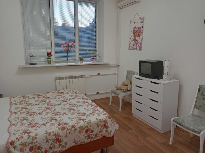 Продам ВЛАСНУ 4хкімнатну квартиру на КПІ - фото 1