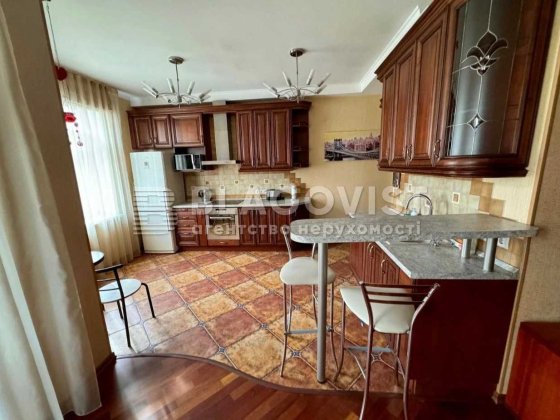 Терміновий продаж! Щекавицька 30/39 Ціна 185 000 $ Киев