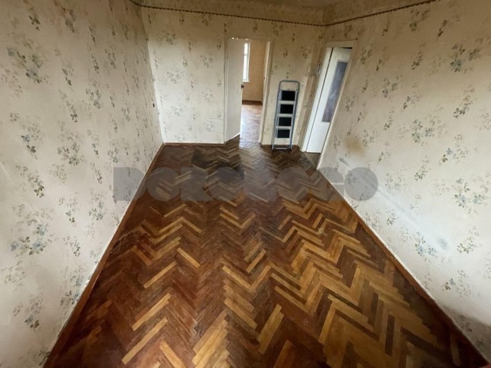 Продаж квартири в Києві біля метро Житомирська - фото 1