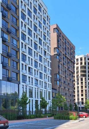 1-кімнатна 47.7 м², ЖК Лакі Ленд. Готовий будинок - фото 1