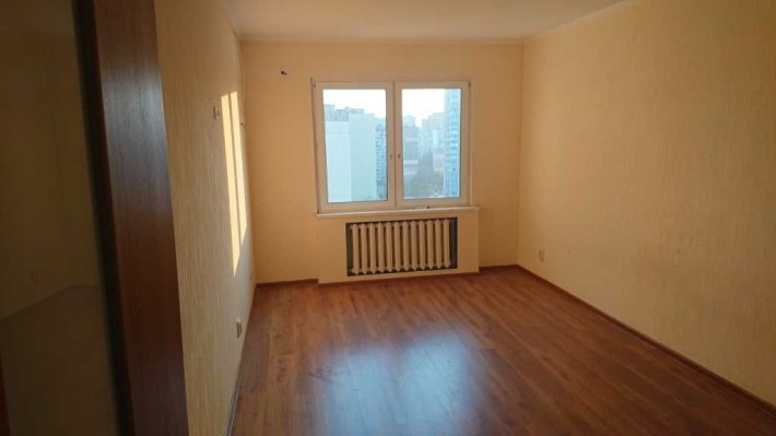 Продаж 3-к квартири 94 м2 м.Київ пр-т Правди, 19-А,  95000$ - фото 1