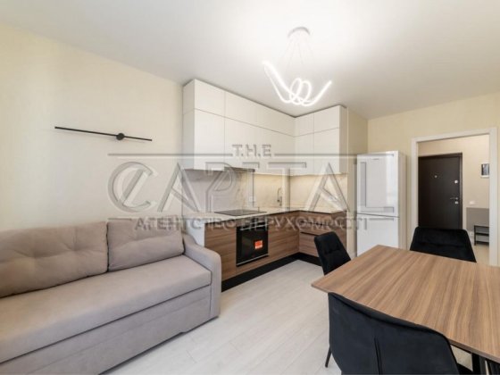 Продаж квартири Варшавський 2 41м2 з ремонтом Київ