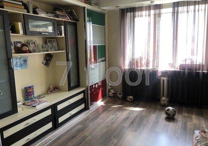 2 кімнатна квартира м Житомирська Південна Борщагівка вулиця Симиренка - фото 1