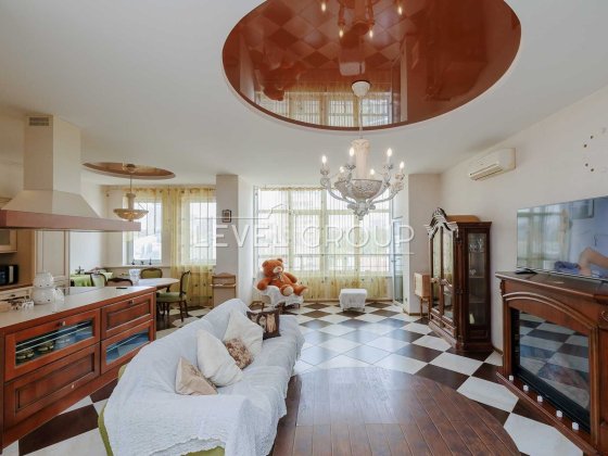 Без комісії. 3-х к вул. Саксаганського 121 Шевченківський Центр Київ