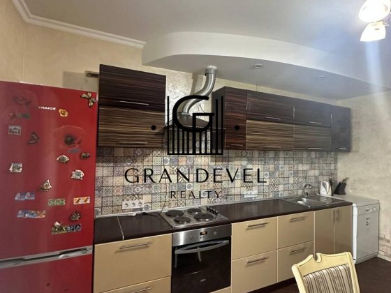 Продається квартира в ЖК Адмріал Ушакова метро Академ Київ Киев