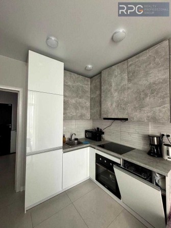 Продається світла 1-кімнатна квартира в ЖК Медовий юа - фото 1