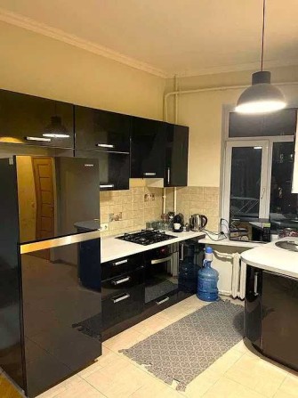 Продаж 2 кім. квартири у серці Києва на Володимирській 7 - фото 1