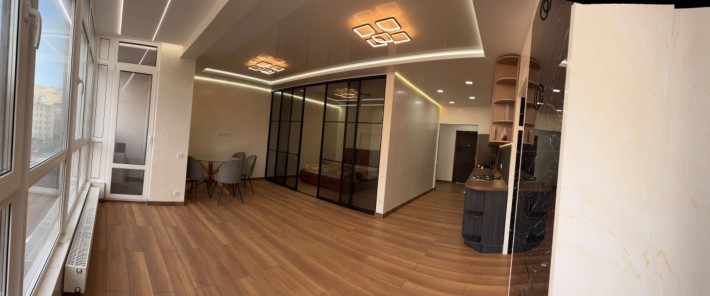 ЖК Львовский Квартал Центр 2ком+ студия  с ремонтом 77кв м - фото 1