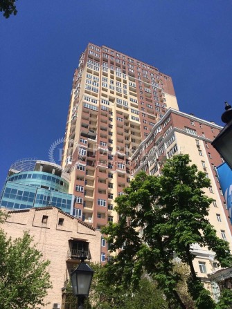 Продаж квартири, ЖК Елегант, метро Вокзальная, вул. Жилянська, 118 - фото 1