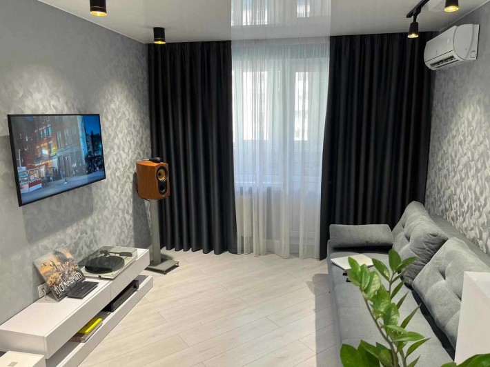 Продаж квартири з сучасним ремонтом, М. Вокзальна, Солом’янка. Без %! - фото 1