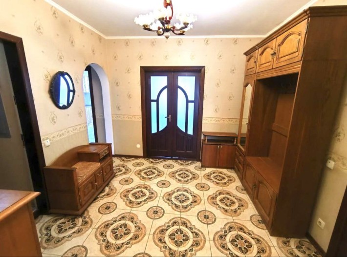 Продається 3-кімнатна квартира, вул.Машинобудівна 21а, без комісії %. - фото 1