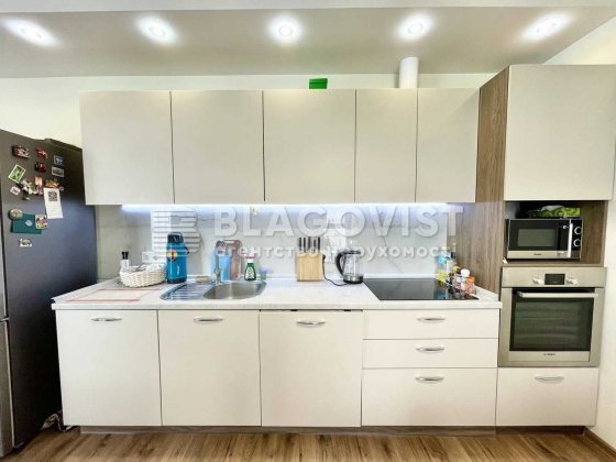 Продаж 2 к кв студіо жк Малахіт вул. Богданівська 7г Київ