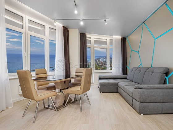 Видовая квартира с балконом в Аркадии. Одесса