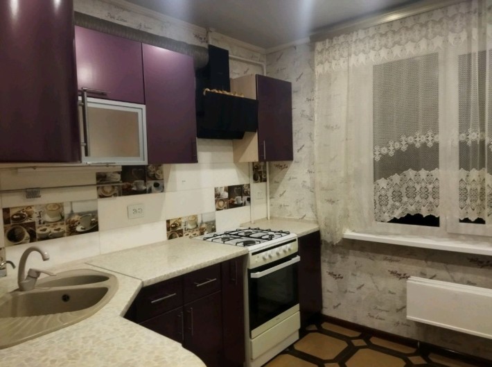 Здам 2х кімнатну квартиру. 8/9. 8500+ комунальні - фото 1