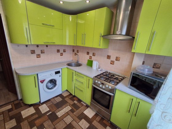 Сдам 2к квартиру на Левом берегу 1мкр