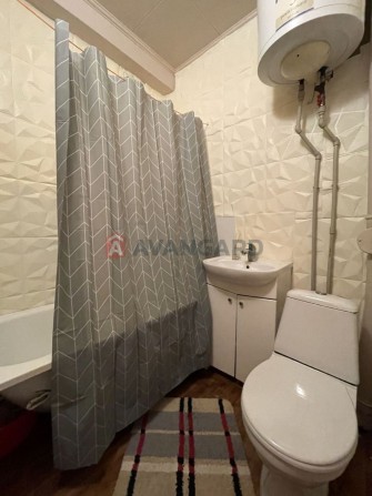 Сдам 2х к комнатную кв-ру 9000 - фото 1