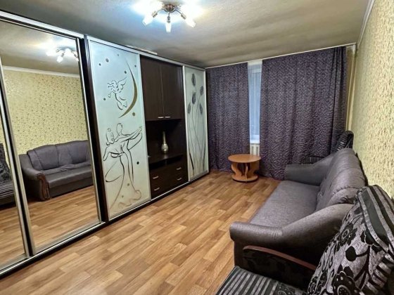 2 кімнатна квартира центр міста дружба АГО