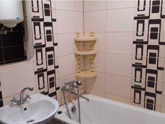 Сдам 2х к комнатную кв-ру 9000 Правый берег