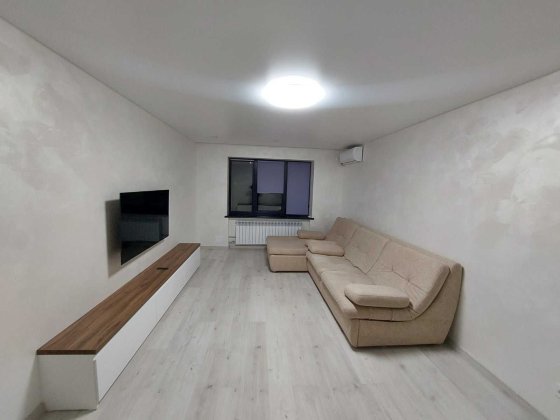 Оренда розкішної 3-кімн. квартири, к-р «Мир» (9 мкрн, лівий берег) Кам'янське