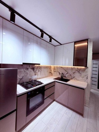 Сдам 2х комнатную квартиру Ремонт Мебель Техника Левый Берег - фото 1