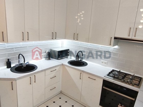 2 кімнатна квартира у Центрі. Перша здача