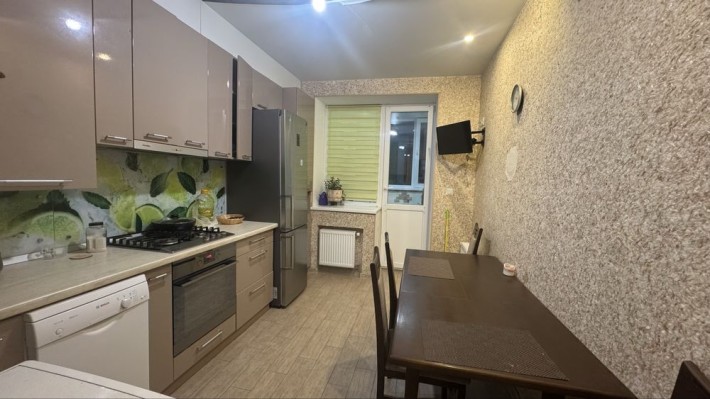 Оренда укомплектованої квартири 45м2 з балконом. З Гардеробною - фото 1