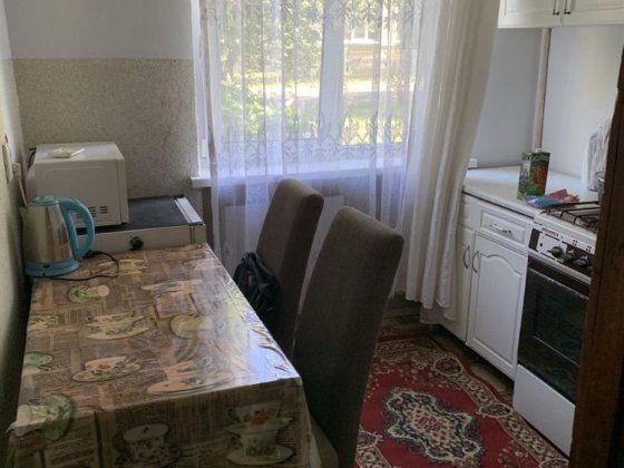 Здається 1-кімнтана квартира