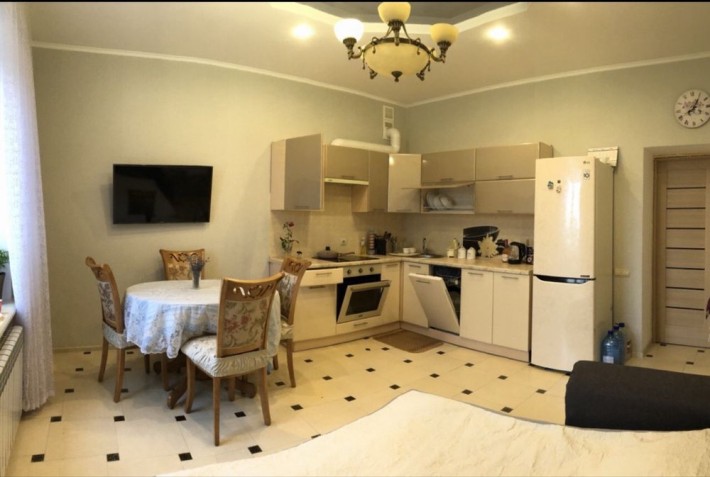 Здається квартира в довгострокову оренду - фото 1