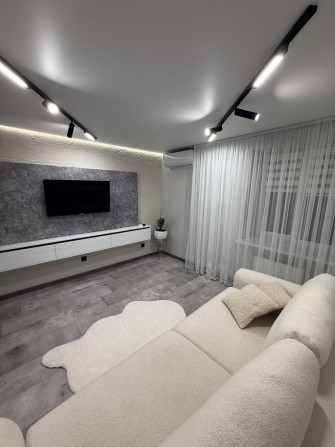 Здається 2 кімнатна квартира в новобудові - фото 1