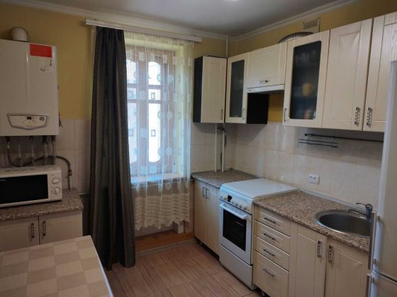 Здається однокімнатна квартира на Гомоні Коломия