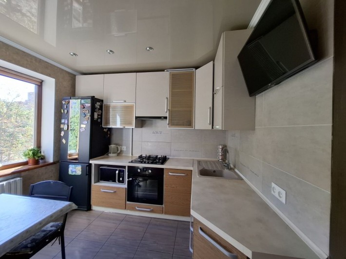 3к квартира р-н Крытого рынка - фото 1