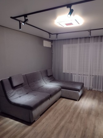 Сдам трехкімнатну квартиру з ремонтом - фото 1