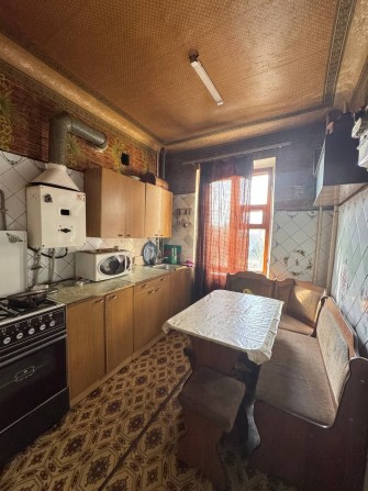 Большая 2-к.Квартира. 2 этаж р-н Новый свет. - фото 1