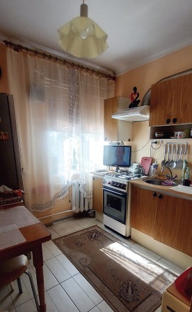 Здам двухкімнатну квартиру в районі площі з меблями і технікою - фото 1