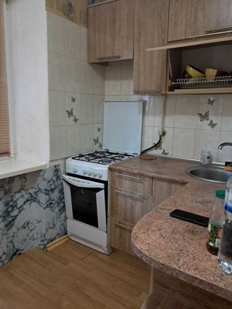 Сдам 1-комн. квартиру ПОЛУПУСТУЮ. Улица Шевченко. Можно питомца. - фото 1