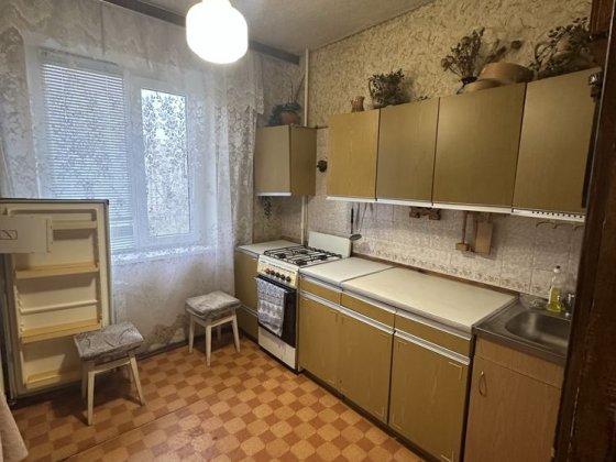 Здається2 кімнатна Піщана Обухов