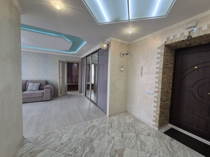 Оренда 2 кімнатної квартири р-н Виставка - фото 1