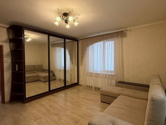 Оренда  2 кім квартири.Автономне опалення.Центр міста.Біля Сільпо Біла Церква