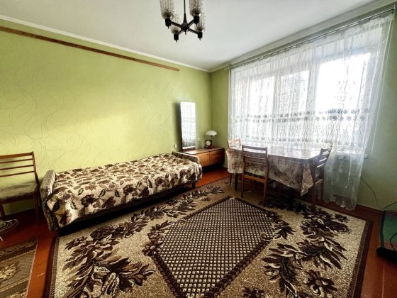 Зарічанська 2к.кв,чиста,тепла, охайна . Хмельницкий