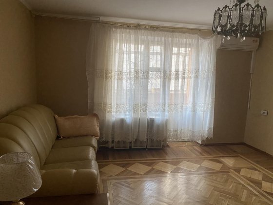 Здам 4 кімнатну квартиру по вулиці Лагуновій 10а Бровари